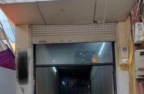 Cho thuê nhà Mp Đê La Thành- Đống Đa DT 45 m2 - 3,5 tầng-Mt 3m- Giá 22 Triệu (ctl)